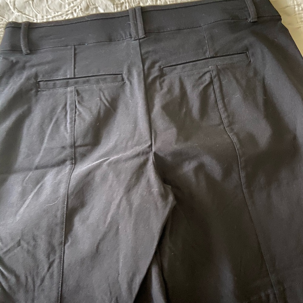 Shorts - Picture 2 of 3
